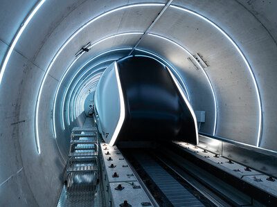 Der Hyperloop: Futuristische Technologie mit Hightech-Klebstoff